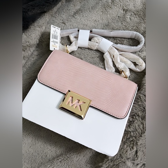 Pink Rose - Picture 2 of 4